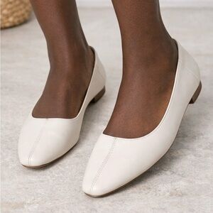 New Day Cream Flats size 8.5
